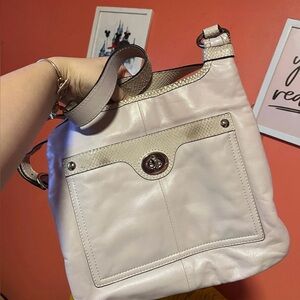 Coach lavender & Cream with snake detail Shoulder Bag with Turn Lock